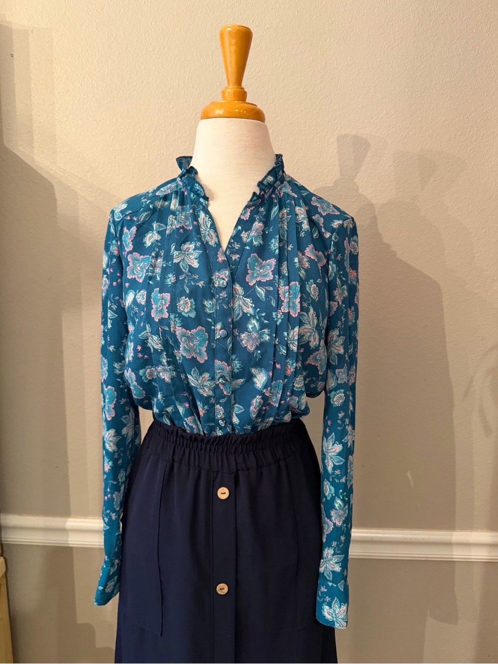 Vintage Nanette Lepore Pleat Front Ruffle Collar Button Up Blouse Blue Floral